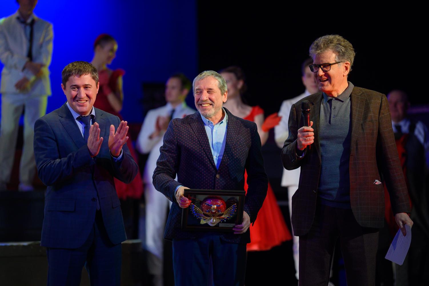 На сцене ТТ состоялось вручение «Золотых масок» пермским лауреатам 2020 года